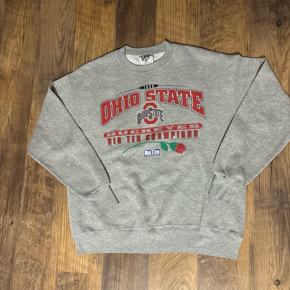 Lee Ohio State Gray Crewneck Sweatshirt with Red Graphic